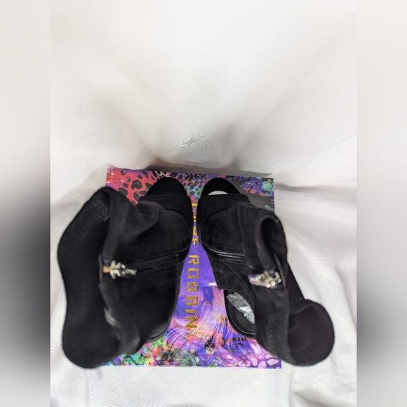 Cape Robbin Cally Round Toe Clear Block High Heels Size 8 - Picture 6 of 9